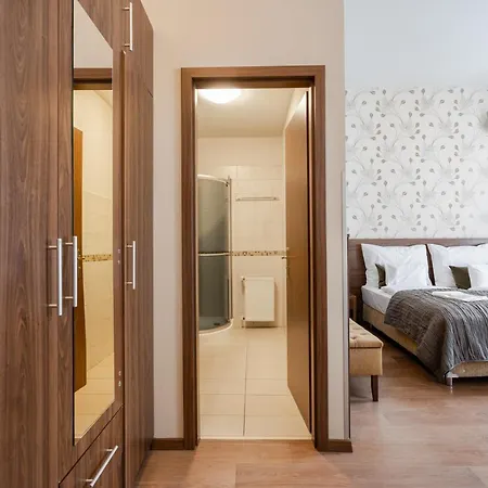 Hotel Elit Boutique Rooms- Location by bqa Budapeszt