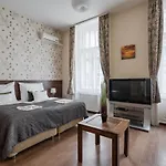 Elit Boutique Rooms- Location by bqa * Budapest