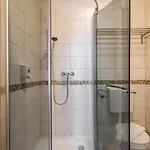 Elit Boutique Rooms- Location by bqa *