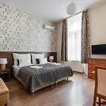 Elit Boutique Rooms- Location by bqa Hotel *