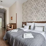 Elit Boutique Rooms- Location by bqa