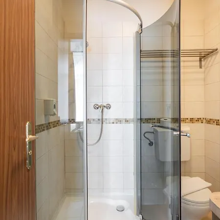 Elit Boutique Rooms- Location by bqa Ξενοδοχείο Βουδαπέστη