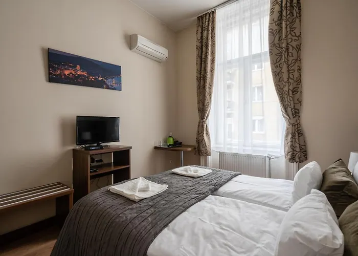 Elit Boutique Rooms- Location by bqa