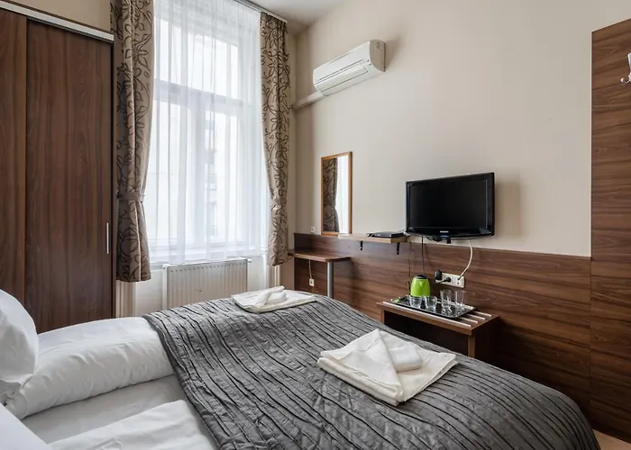 Elit Boutique Rooms- Location by bqa *