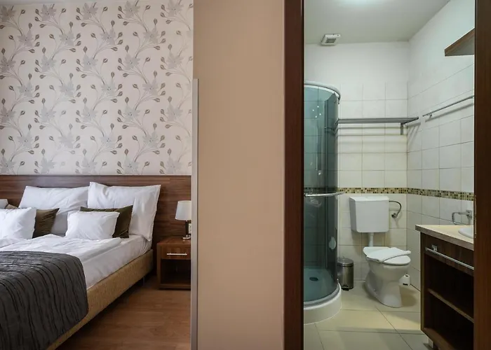 Elit Boutique Rooms- Location by bqa * 布达佩斯