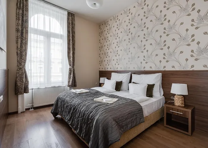 Elit Boutique Rooms- Location by bqa * 布达佩斯