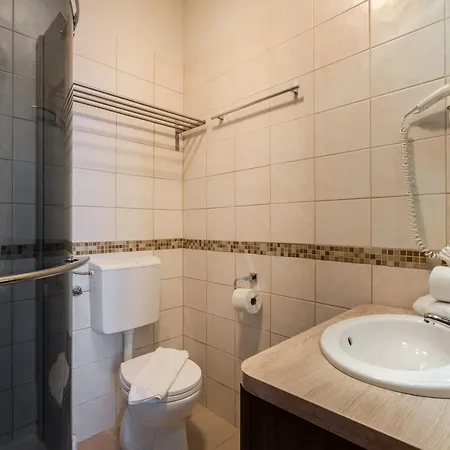 Hotell Elit Boutique Rooms- Location by bqa