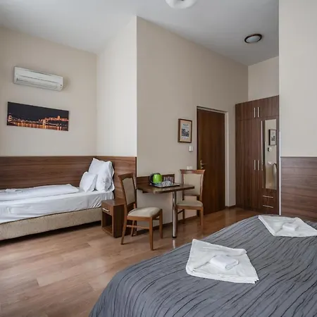 Hotell Elit Boutique Rooms- Location by bqa *