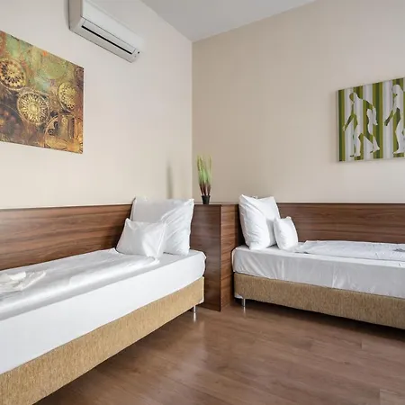 Elit Boutique Rooms- Location by bqa Hotell