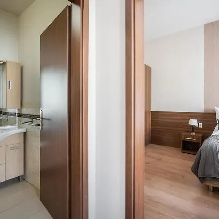 Elit Boutique Rooms- Location by bqa Budapešť
