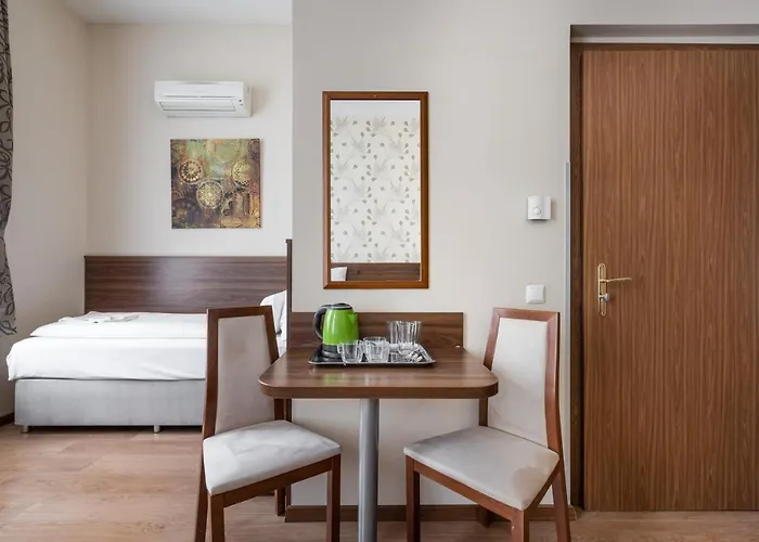 Elit Boutique Rooms- Location by bqa *