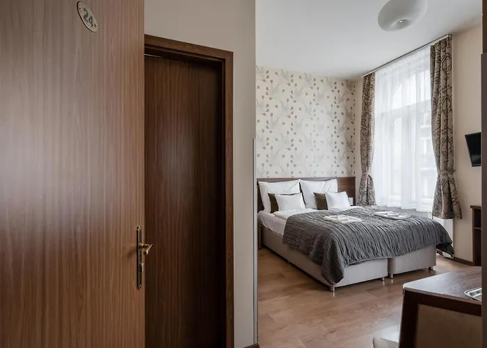 Elit Boutique Rooms- Location by bqa ホテル *