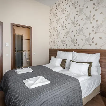 Elit Boutique Rooms- Location by bqa *