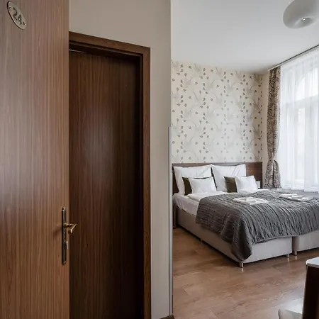 Elit Boutique Rooms- Location by bqa Отель *