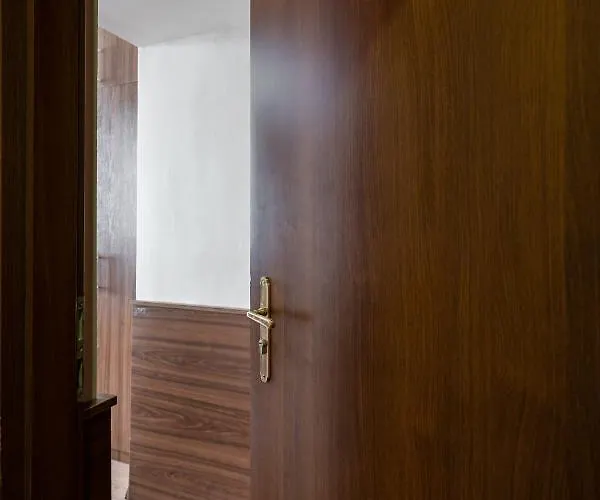 Elit Boutique Rooms- Location by bqa Otel