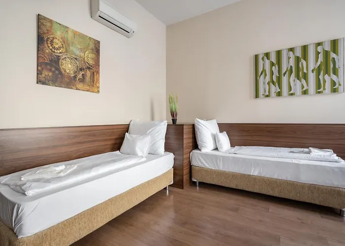 Elit Boutique Rooms- Location by bqa 호텔