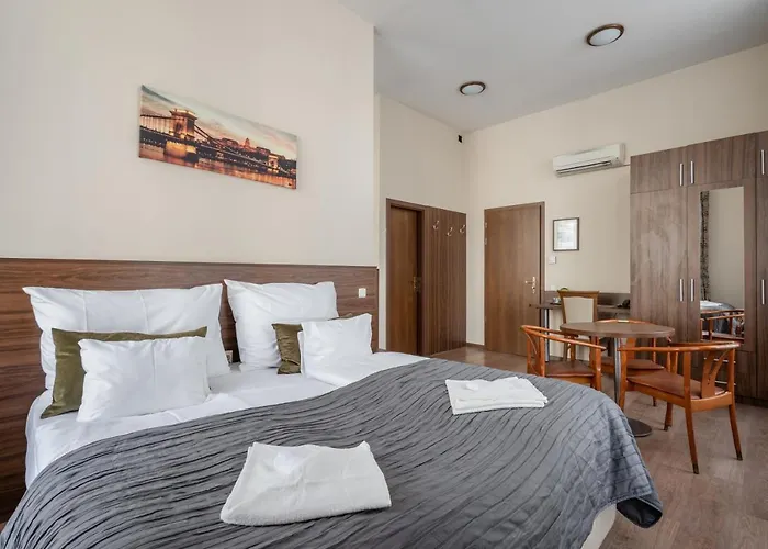 호텔 Elit Boutique Rooms- Location by bqa