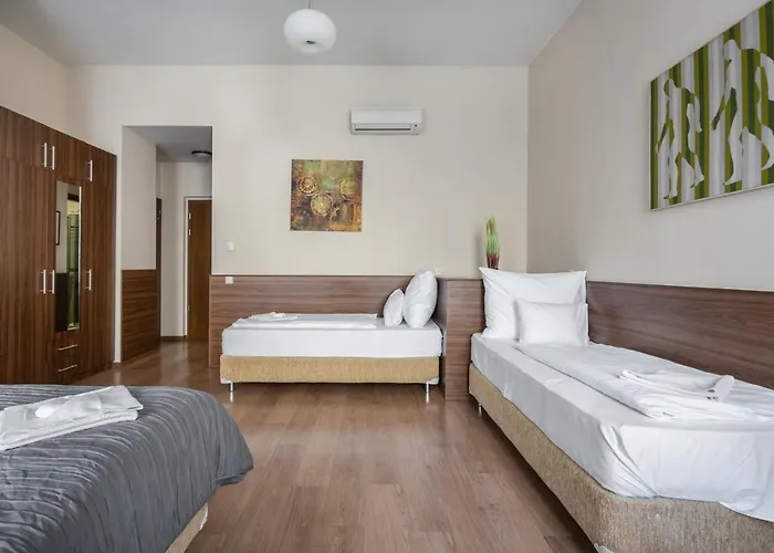 Elit Boutique Rooms- Location by bqa *