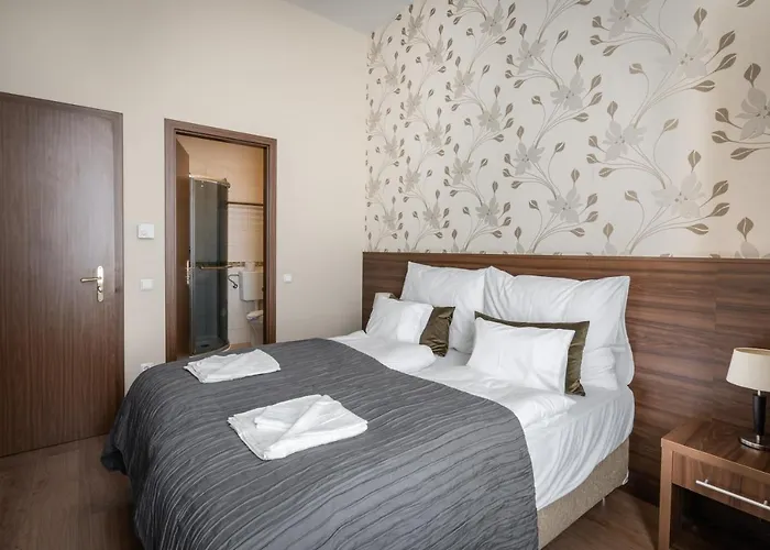 Elit Boutique Rooms- Location by bqa *