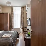 Elit Boutique Rooms- Location by bqa * ブダペスト