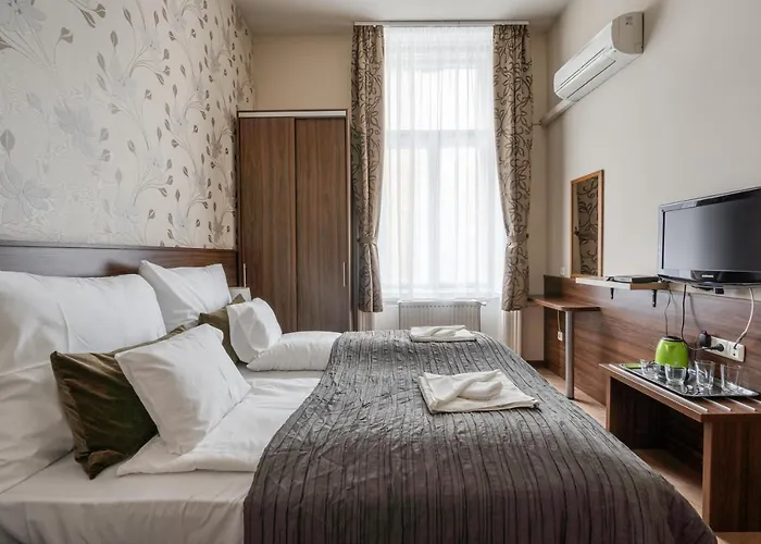 Elit Boutique Rooms- Location by bqa *